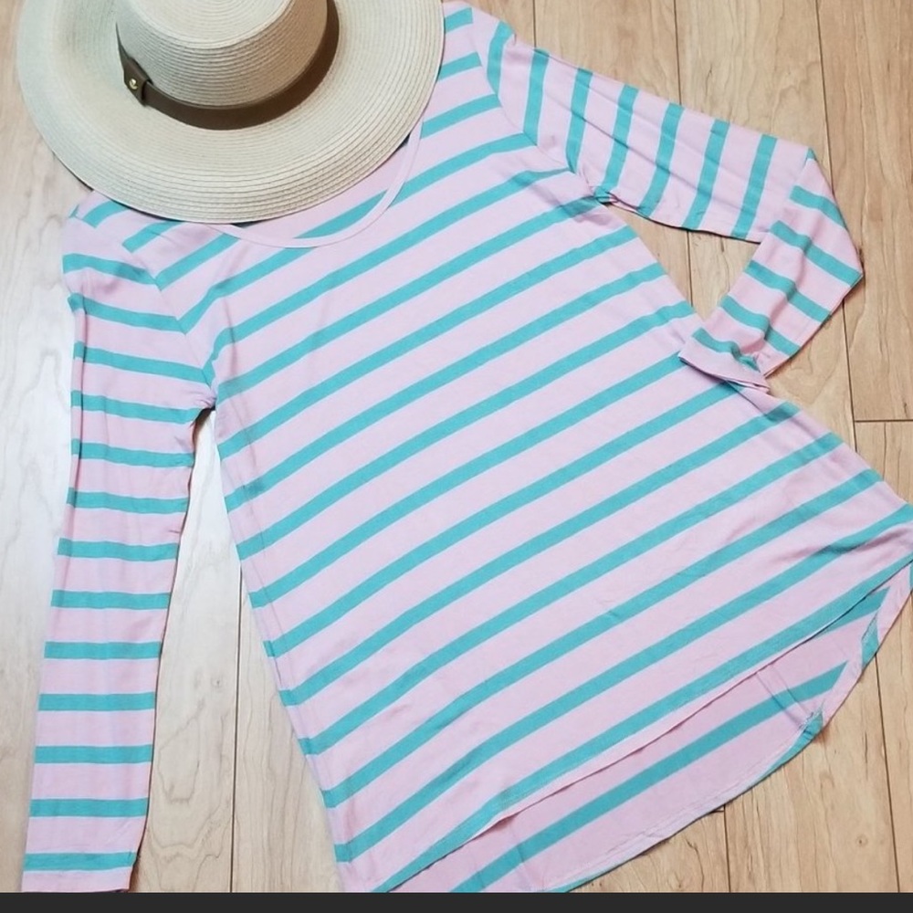 NWT LuLaRoe Striped Lynnae, Small